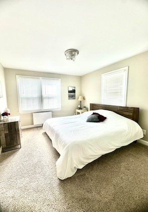 5 bedrooms, iron/ironing board, free WiFi, bed sheets