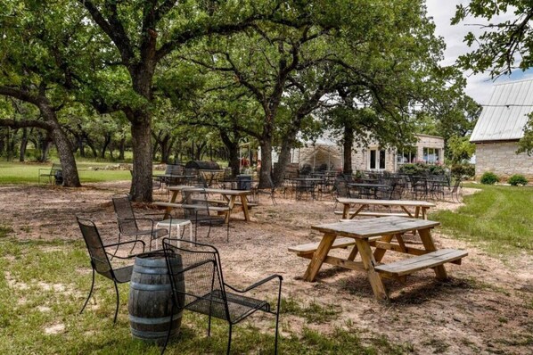 屋外ダイニングエリア