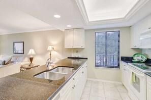 Condo (25820 Hickory Blvd #101) | Private kitchen