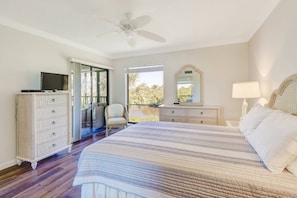Appart'hôtel (21400 Bay Village Dr  #204) | 2 chambres, Wi-Fi
