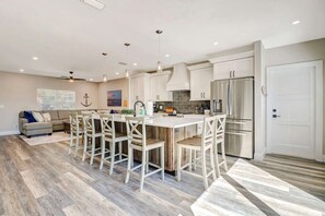 House (218 Ohio Ave) | Private kitchen