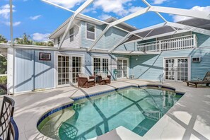 Leilighet (4811 Gary Rd-C) | Basseng | Utendørsbasseng