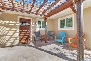 Villa (4836/4838 Esplanade St B-Pool) | Exterior