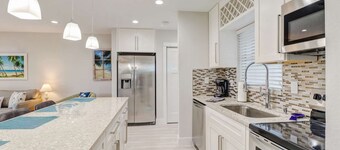 4836/4838 Esplanade St A