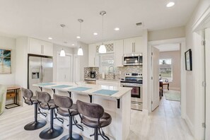 Villa (4836/4838 Esplanade St A) | Private kitchen | Kitchen islands - 4836/4838 Esplanade St A (Bonita Springs)