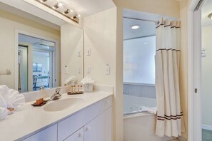 Bathroom - Lovers Key Resort 906 (Fort Myers Beach)