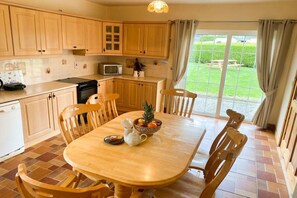 Dining - Spacious four-bed property located in Banagher outside Birr. (Banagher on the Shannon)