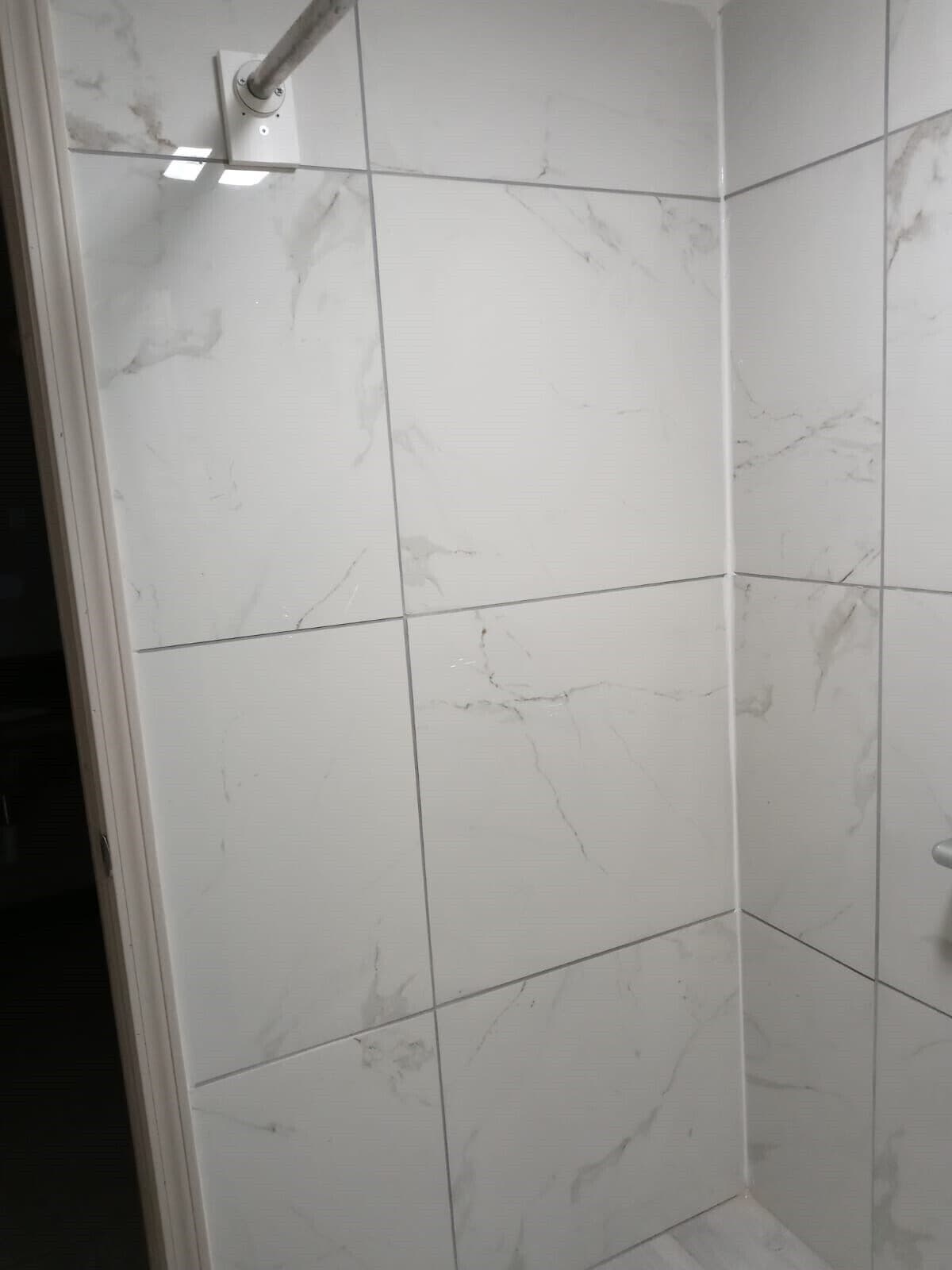 Standard Single Room | Bathroom | Shower, soap, shampoo, toilet paper