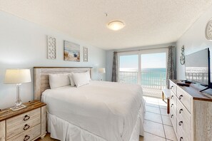 2 bedrooms, iron/ironing board, Internet, bed sheets