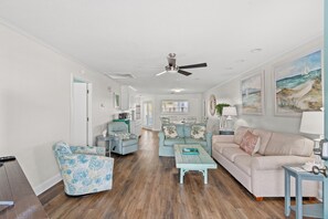 TV, DVD player - Tipsy Turtle-Pet, 4BR Luxury Channel House-Pool (North Myrtle Beach)