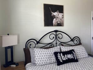 1 bedroom, iron/ironing board, free WiFi, bed sheets - Cozy Country Suite (Erda)