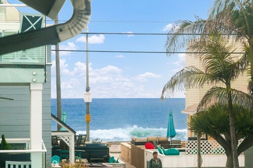 Steps to sand & ocean view from inside the unit!