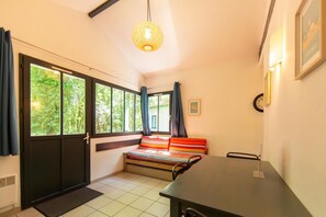 Interior - Maisonnette St Brice 44 for 5 persons (Arès)