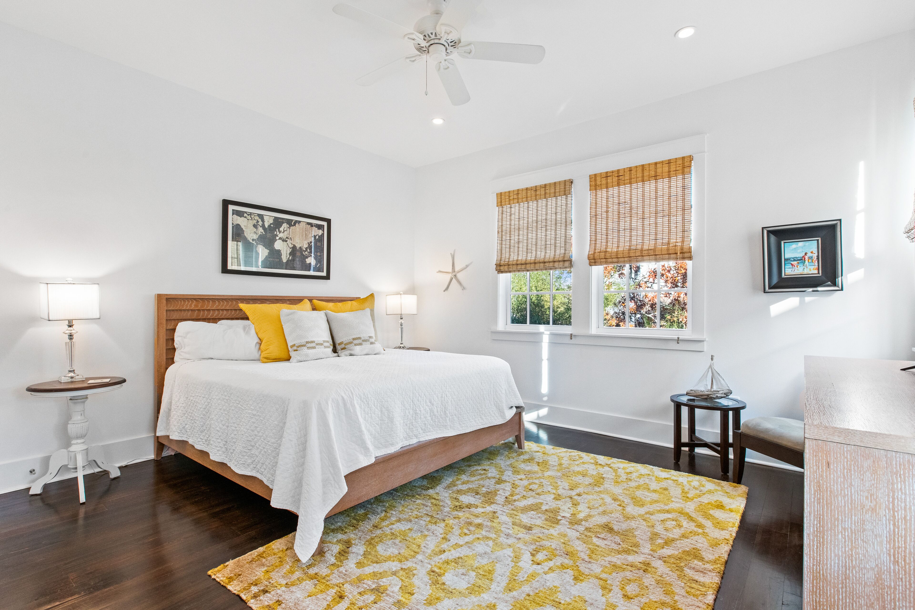 4 chambres, fer et planche à repasser, Wi-Fi, draps fournis