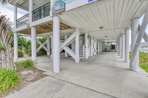 Property grounds - Heaven Can Wait - Oceanfront w/ Heated Pool and Sooo Much More! (Garden City Beach)