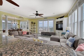 Smart TV, DVD player - Heaven Can Wait - Oceanfront w/ Heated Pool and Sooo Much More! (Garden City Beach)