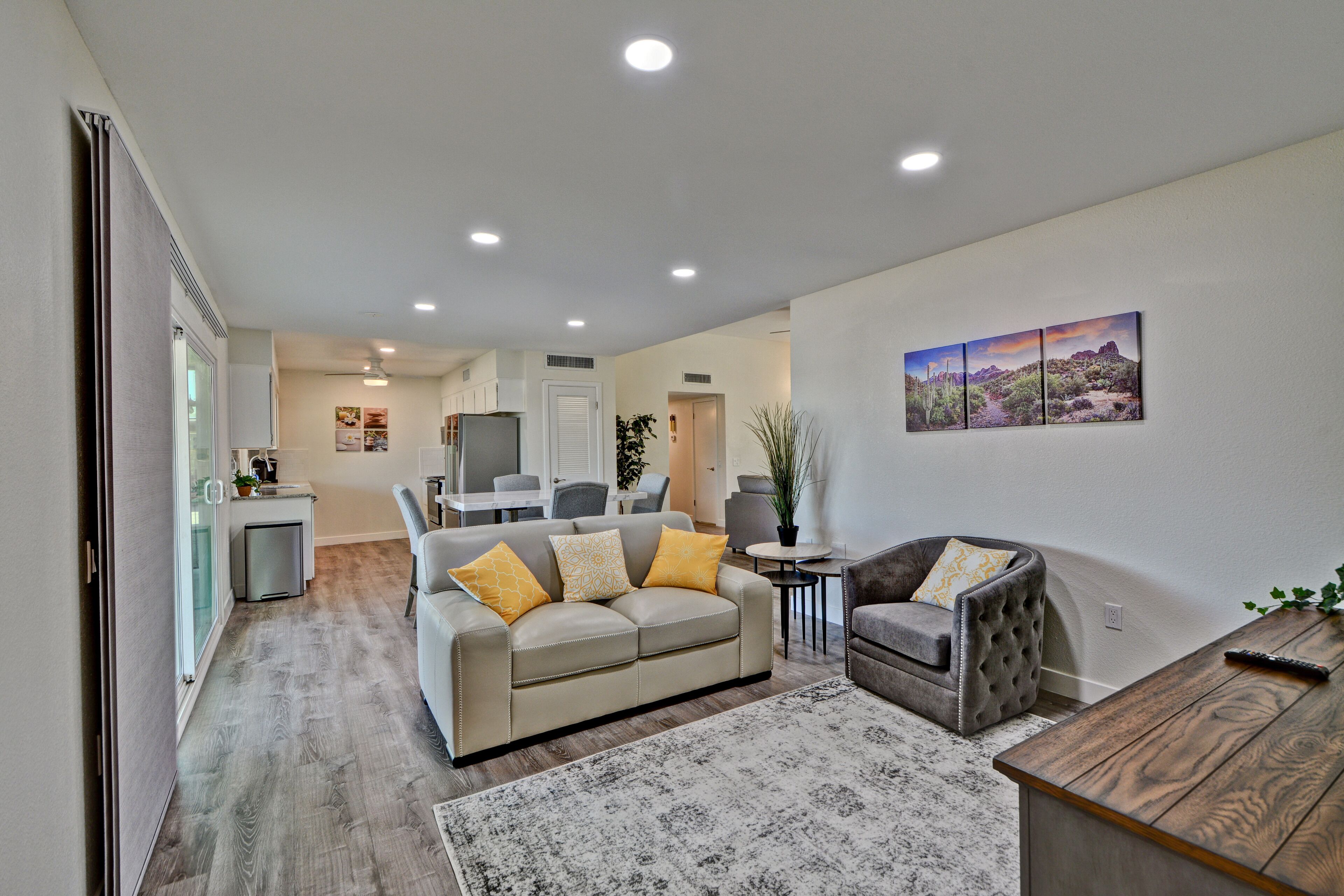 Televisión y impresora 