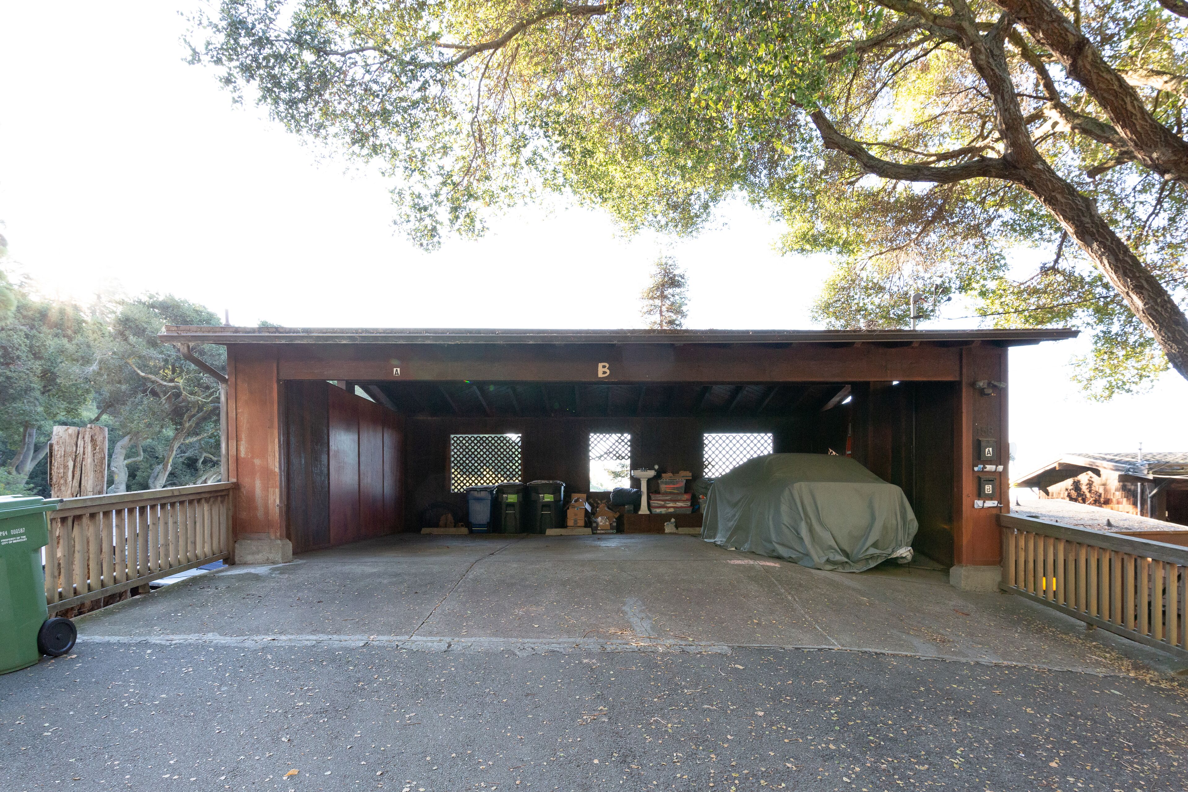 Newly remodeled spacious luxury unit with a view of San Francisco Bay. 