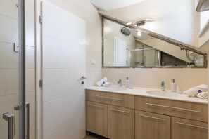 Hair dryer, towels