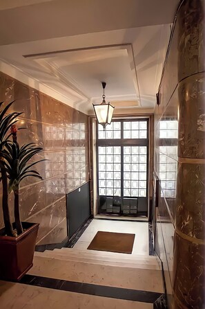 Nicht klassifiziertes Bild, 5 von 19, Schaltfläche