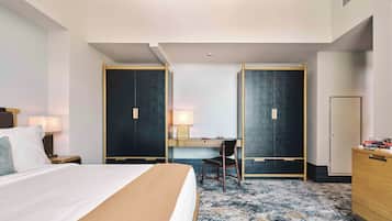 Ropa de cama de alta calidad, minibar, caja fuerte