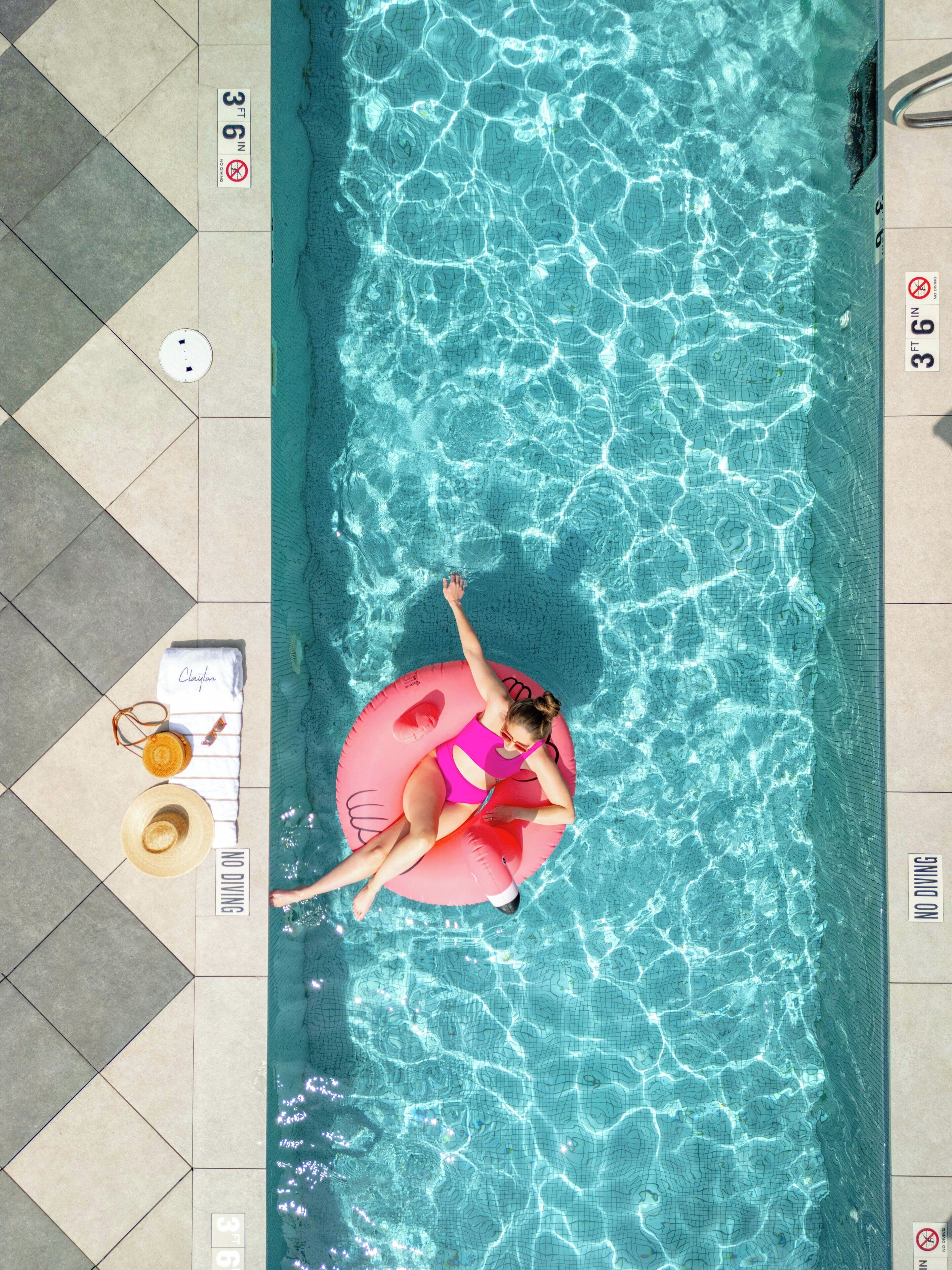 Outdoor pool, sun loungers