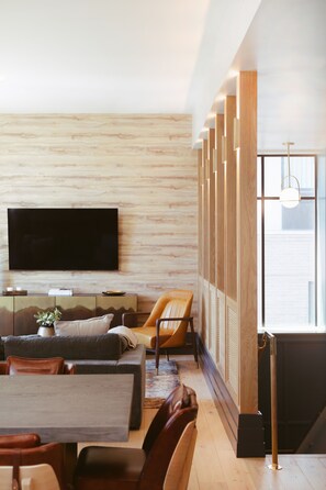 Suite (Penthouse Isabella) | Literie de qualité, minibar, coffre-fort, décor unique