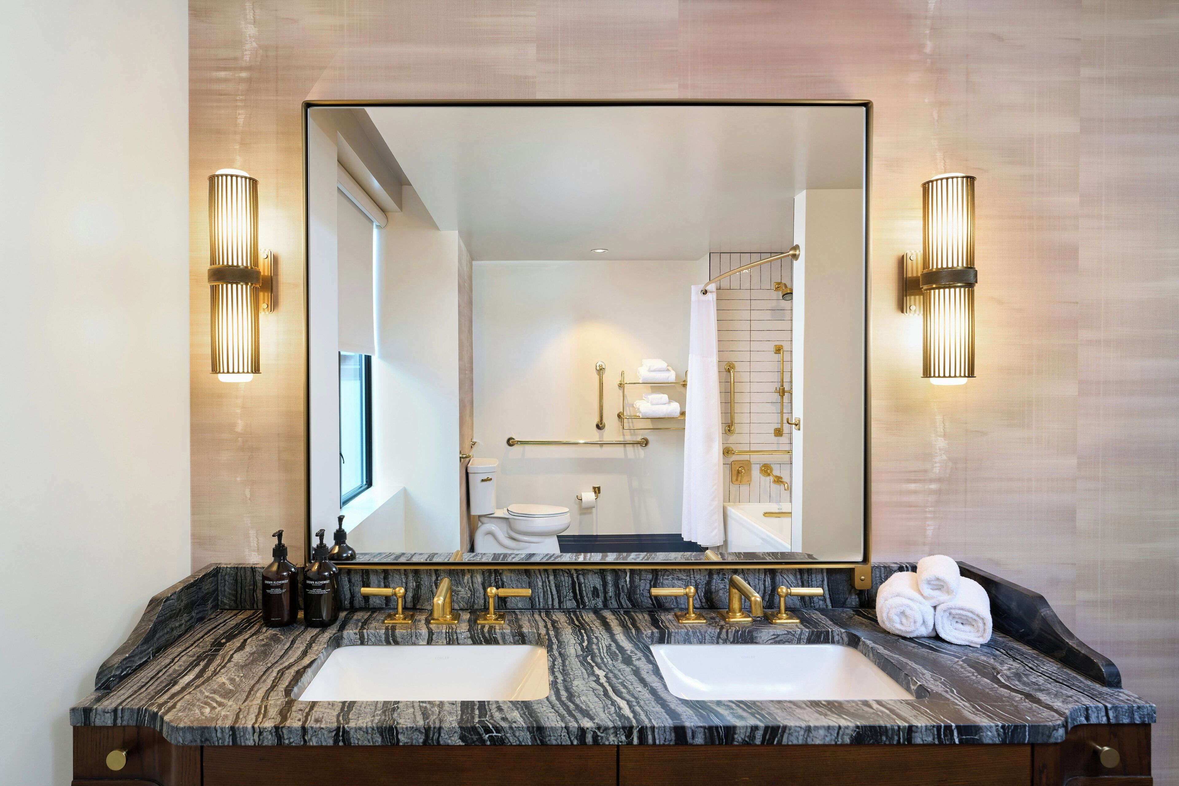 Sängtillbehör av högsta kvalitet och minibar