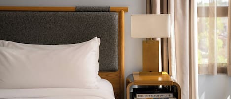 Room, 1 King Bed | Premium bedding, minibar, in-room safe, individually decorated