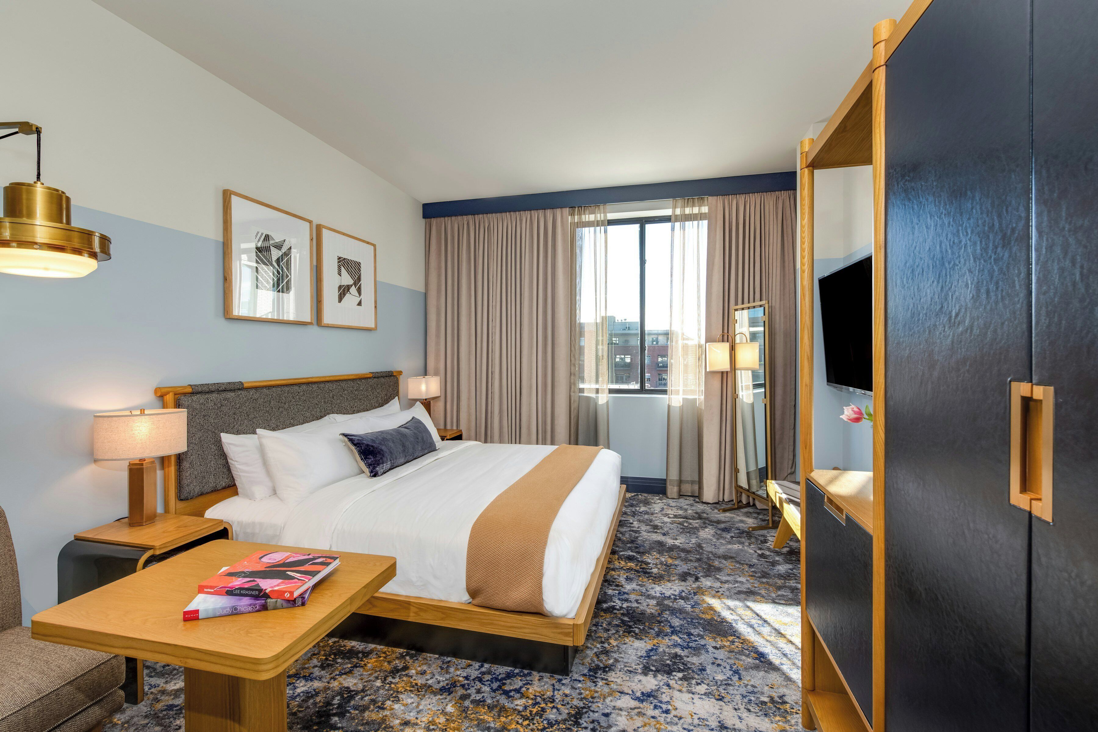 Room, 1 King Bed (Clayton)