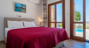 3 slaapkamers, een strijkplank/strijkijzer, gratis wifi, beddengoed