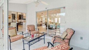 House (124 SE 28th Ter) | Living area - 124 SE 28th Ter (Cape Coral)