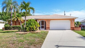 Casa (143 SE 19th LN) | Exterior