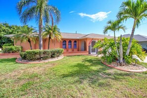 House (143 SE 19th LN) | Exterior