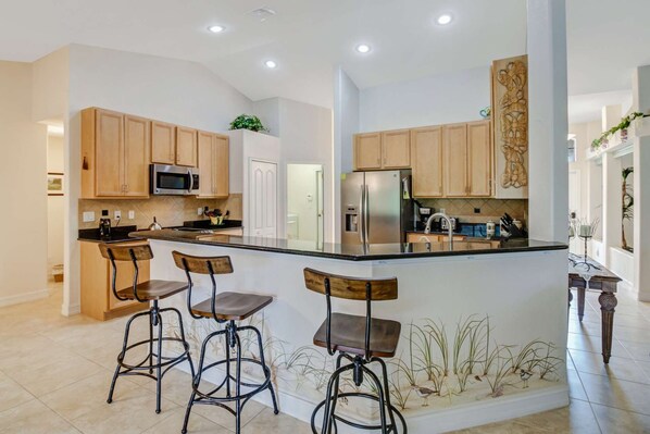 House (1519 NW 31st  Ave) | Private kitchen | Fridge, microwave, dishwasher, coffee/tea maker