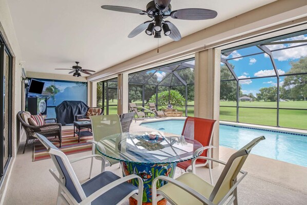 House (1519 NW 31st  Ave) | Private kitchen | Fridge, microwave, dishwasher, coffee/tea maker