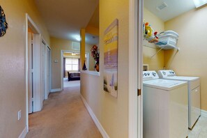 Apartment (16165 Via Solera Cir #101) | Laundry