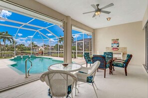 Maison (1226 SE 20th ST)