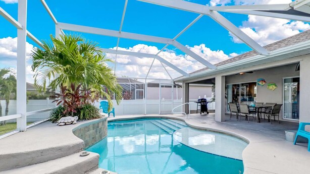 Ferienhaus (2721 SW 42nd LN) | Pool