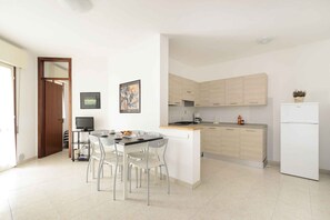 Kühlschrank, Herdplatte