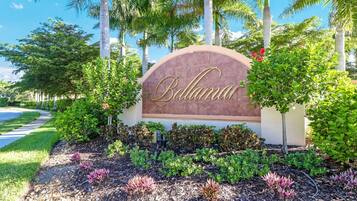 Condo (Bellamar Dr #1521) | Exterior