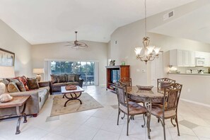 Condo (Bellamar Dr #1521) | Exterior