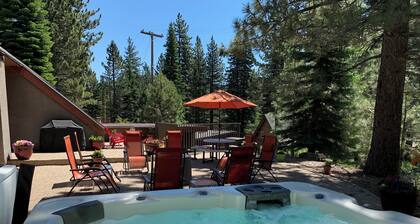 LEGENDARY OLYMPIC VALLEY HOME: PERFECT FOR FAMILY REUNIONS AND GETAWAYS