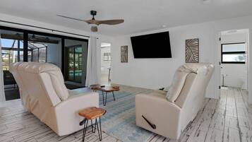 House (5143 SW 3rd Ave) | Exterior