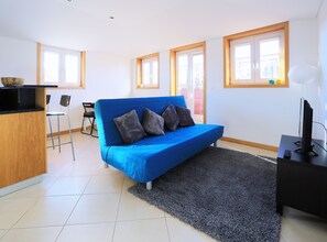 TV - BRIGHT APARTMENT II (Viana do Castelo)