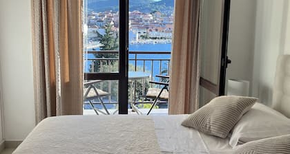 Apartment Josipa Vela Luka- Studio Apartment with Balcony and Sea View