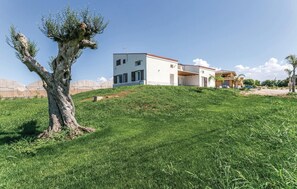 Esterni