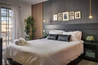 LUX 7BR/3BA Villa • Pool+Jacuzzi+ClubRoom+Garage+