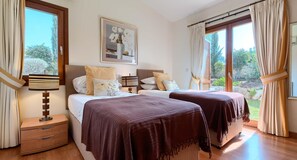 3 bedrooms, iron/ironing board, free WiFi, bed sheets - Villa Lara (11). Beautiful Three Bed Villa with Private Pool and Large Garden  (Kouklia)