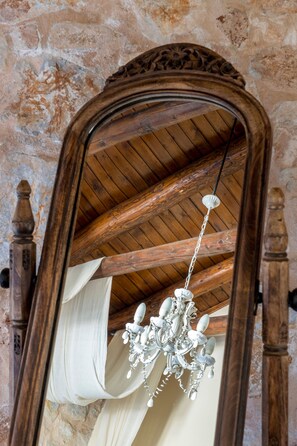 Interior detail - Private stone built villa.Pool and magic view to the white mountains (CHANIA)